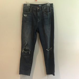UO BDG high waist girlfriend distressed jeans 30